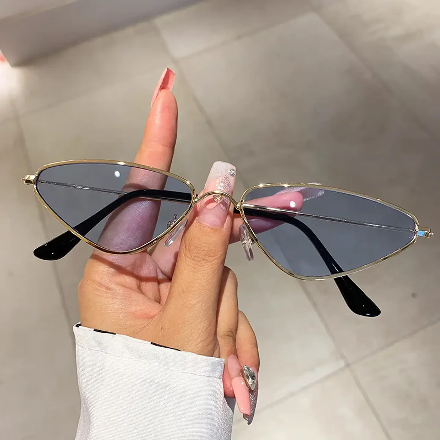 Lentes de sol protección UV400 vintage rectangulares con montura metálica, protección UV400  3