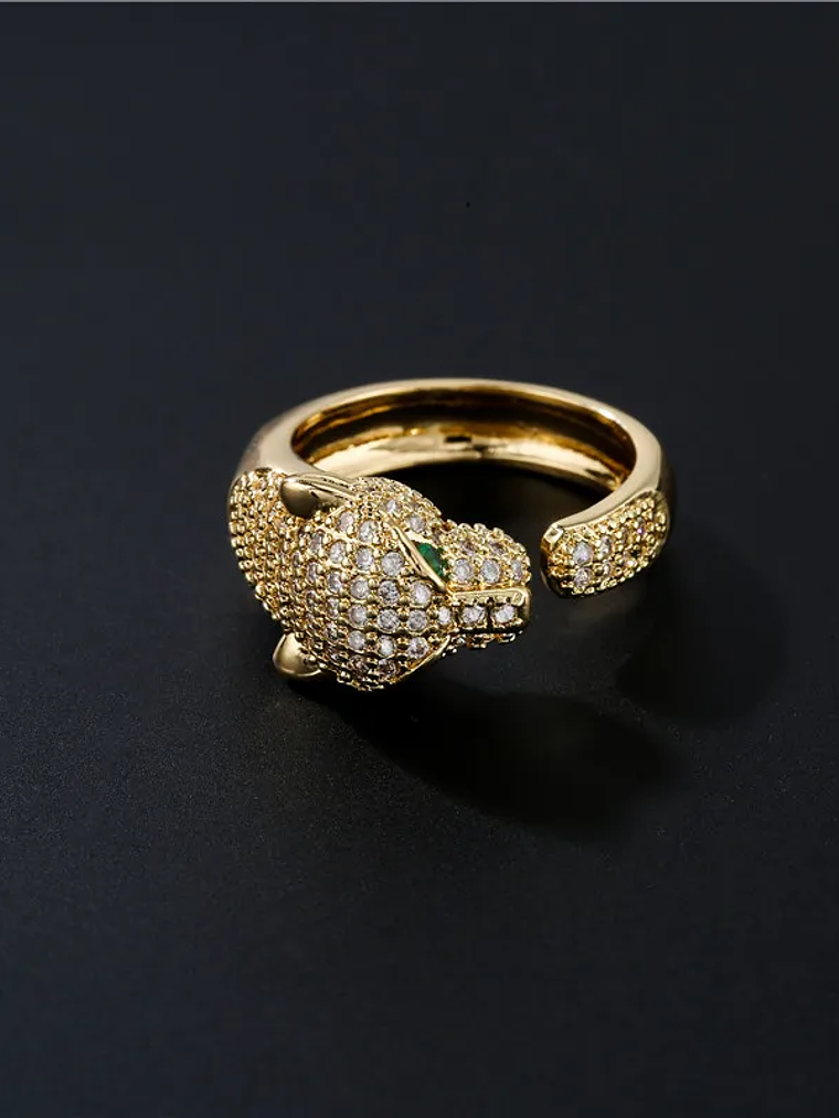 Anillo con incrustaciones de circonitas cúbicas de animales 3