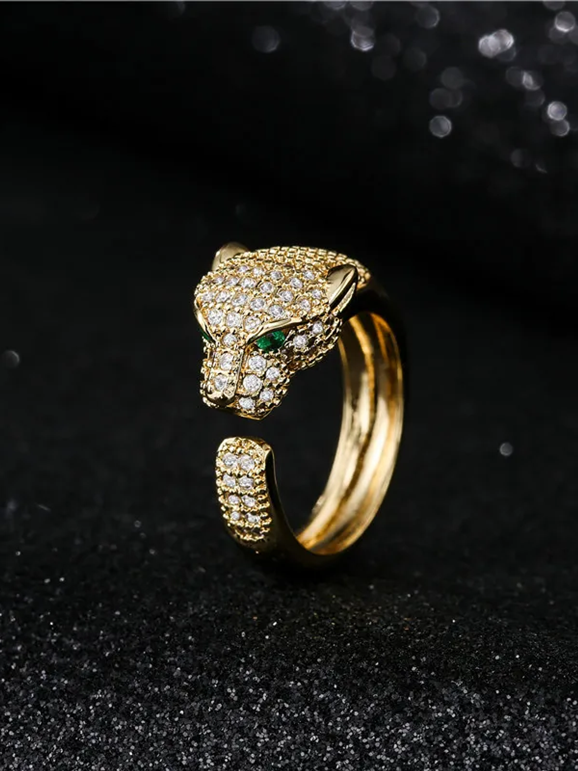 Anillo con incrustaciones de circonitas cúbicas de animales 4