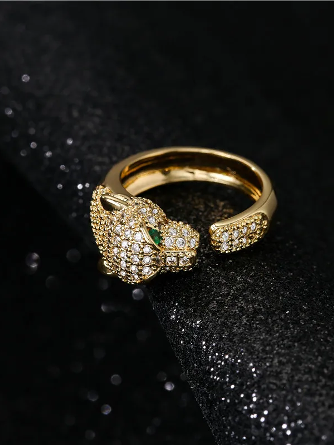 Anillo con incrustaciones de circonitas cúbicas de animales 5