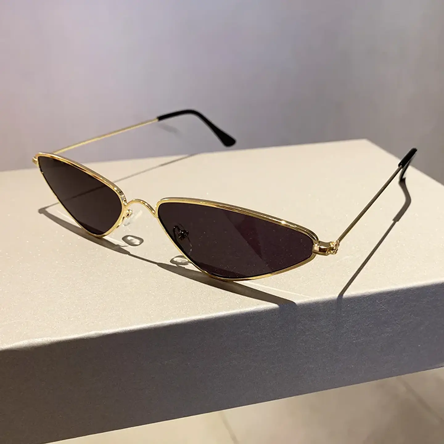 Lentes de sol protección UV400 vintage rectangulares con montura metálica, protección UV400  20