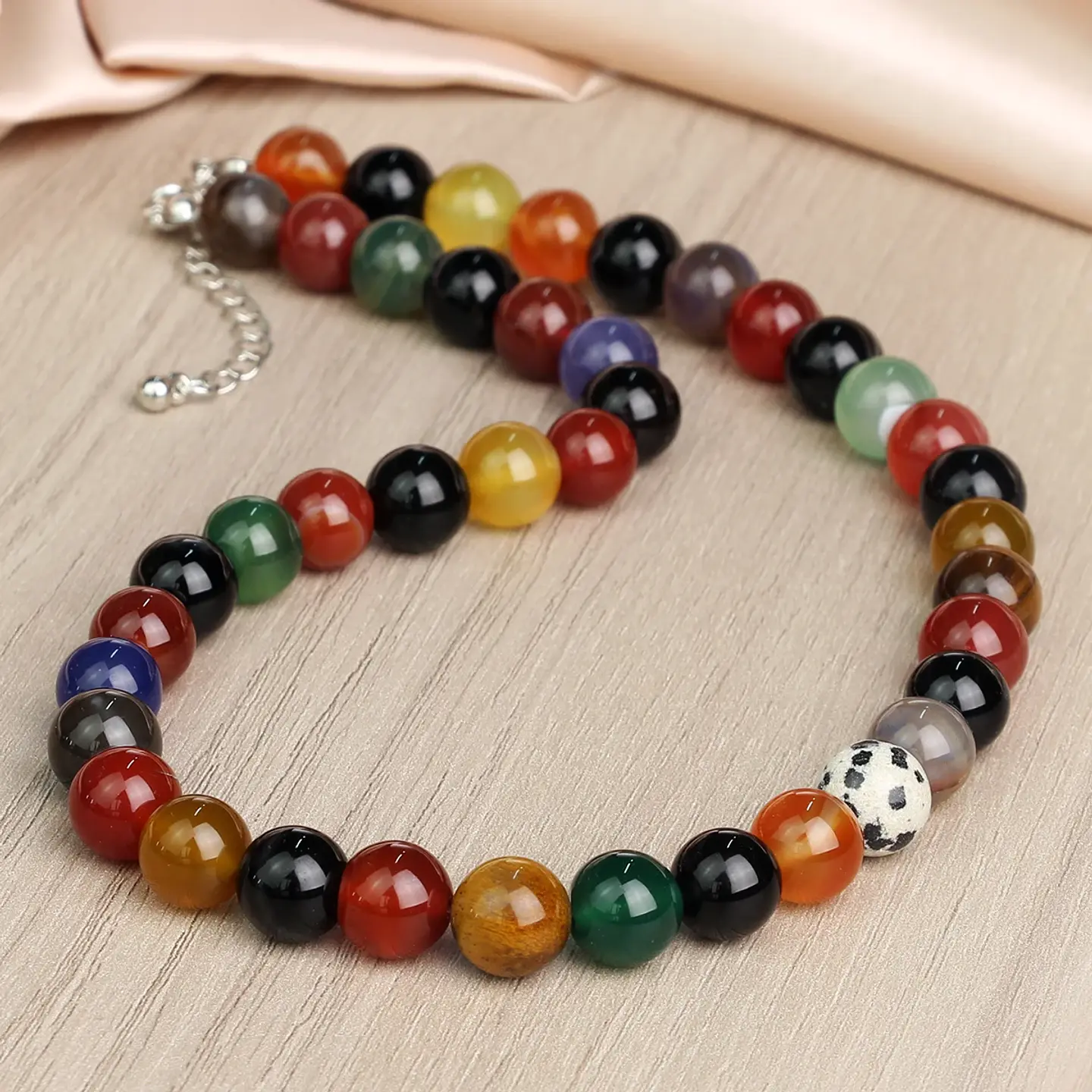 Collar redondo de cornalina de colores de piedra natural 4