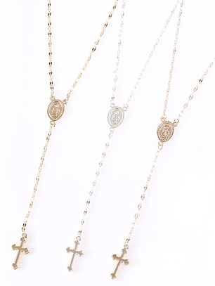 Collar con colgante de rosario religioso