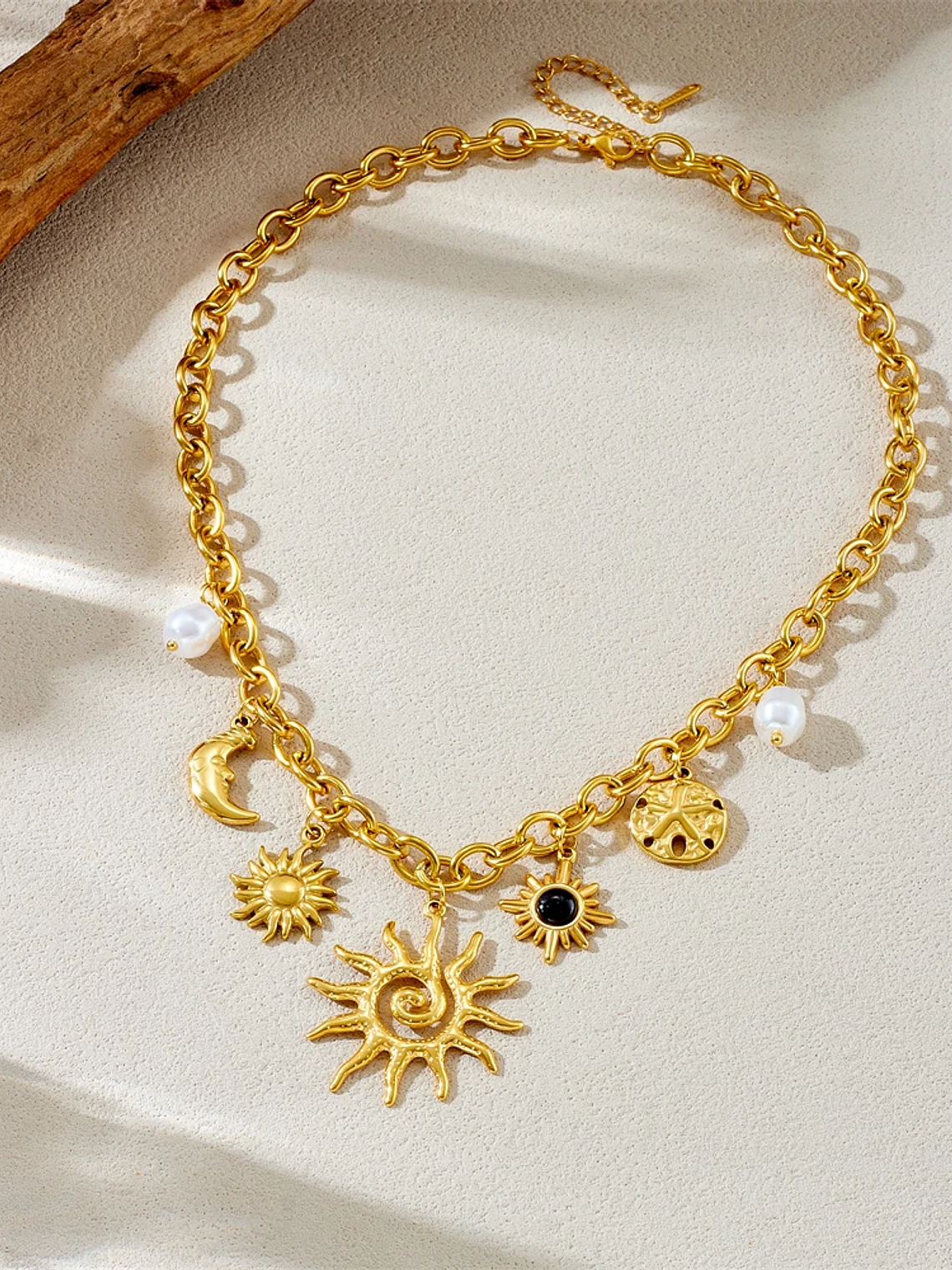 Collar con colgante de estrella de mar, luna y sol dorado, moderno y elegante, de acero inoxidable  4