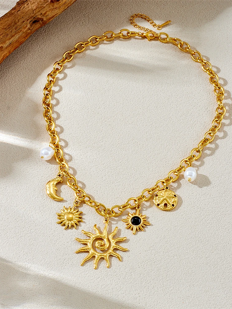 Collar con colgante de estrella de mar, luna y sol dorado, moderno y elegante, de acero inoxidable  4