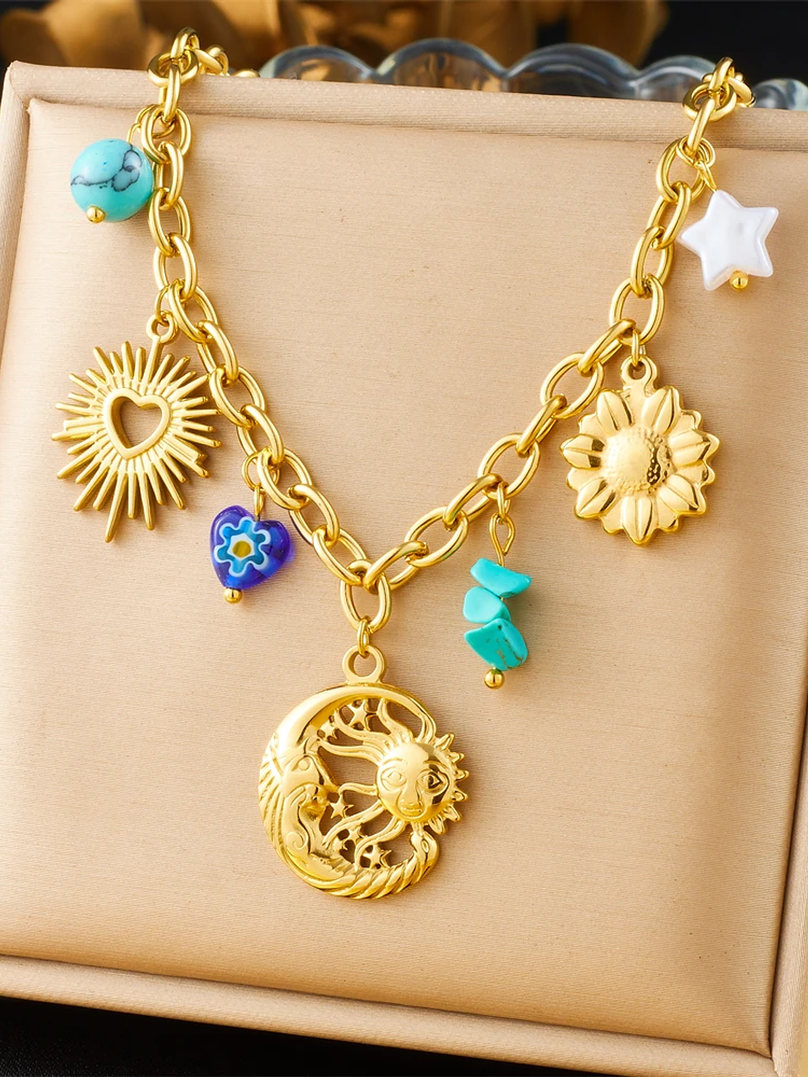 Collar con colgante de estrella de mar, luna y sol dorado, moderno y elegante, de acero inoxidable  10