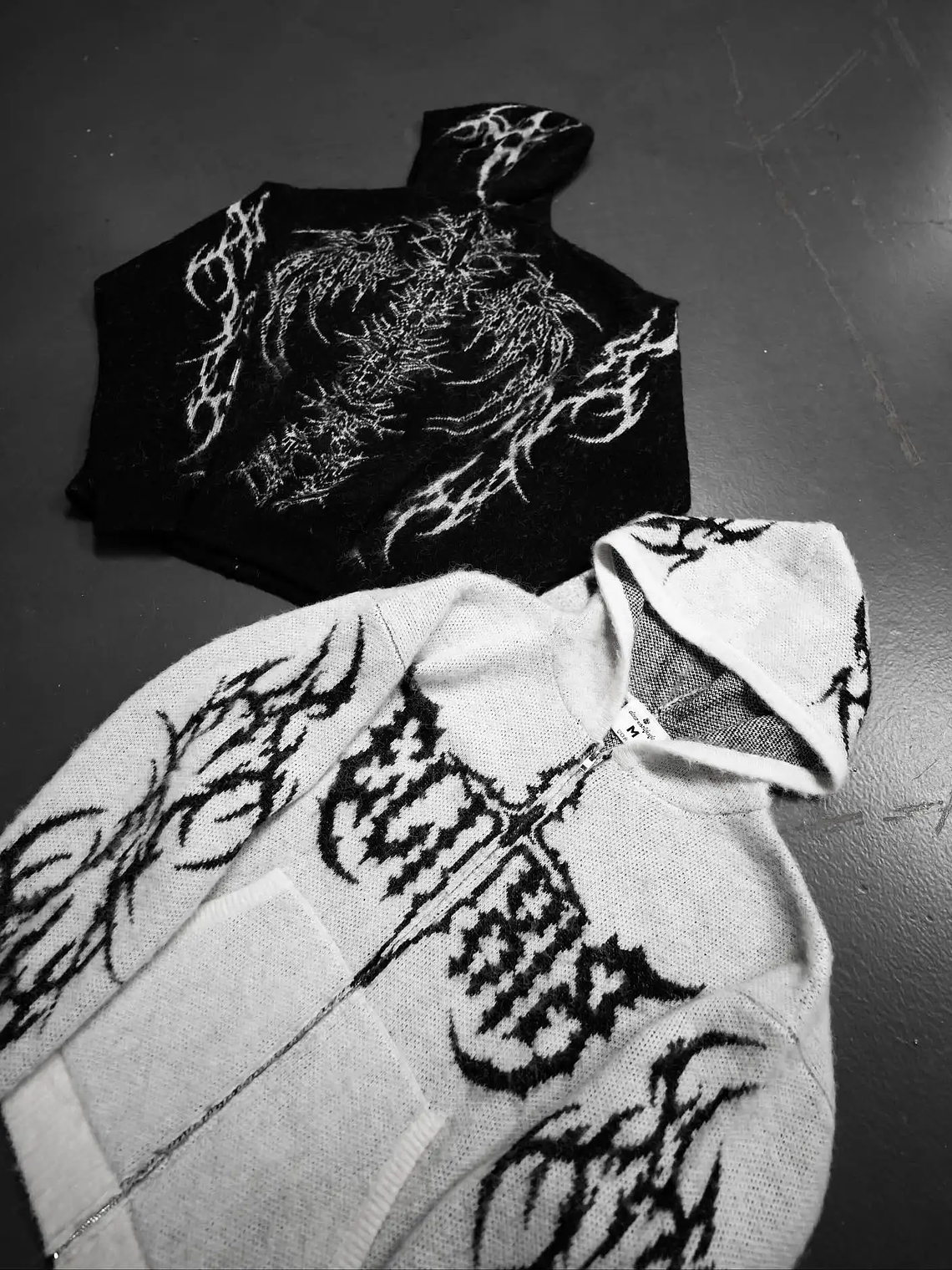 Sudadera con capucha de estilo Y2K con estampado de zarzas
 1