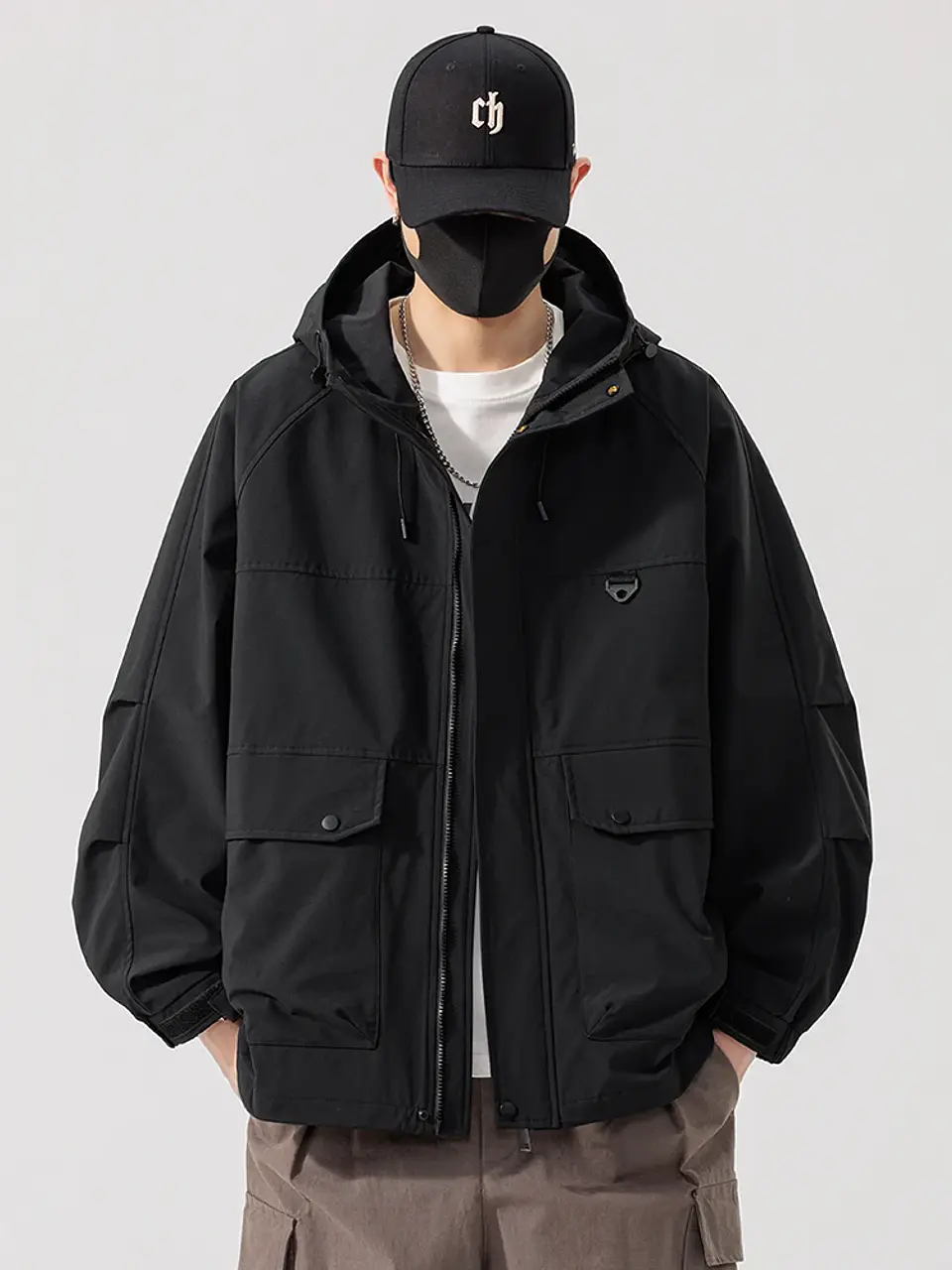 Chaqueta cortavientos con capucha 4