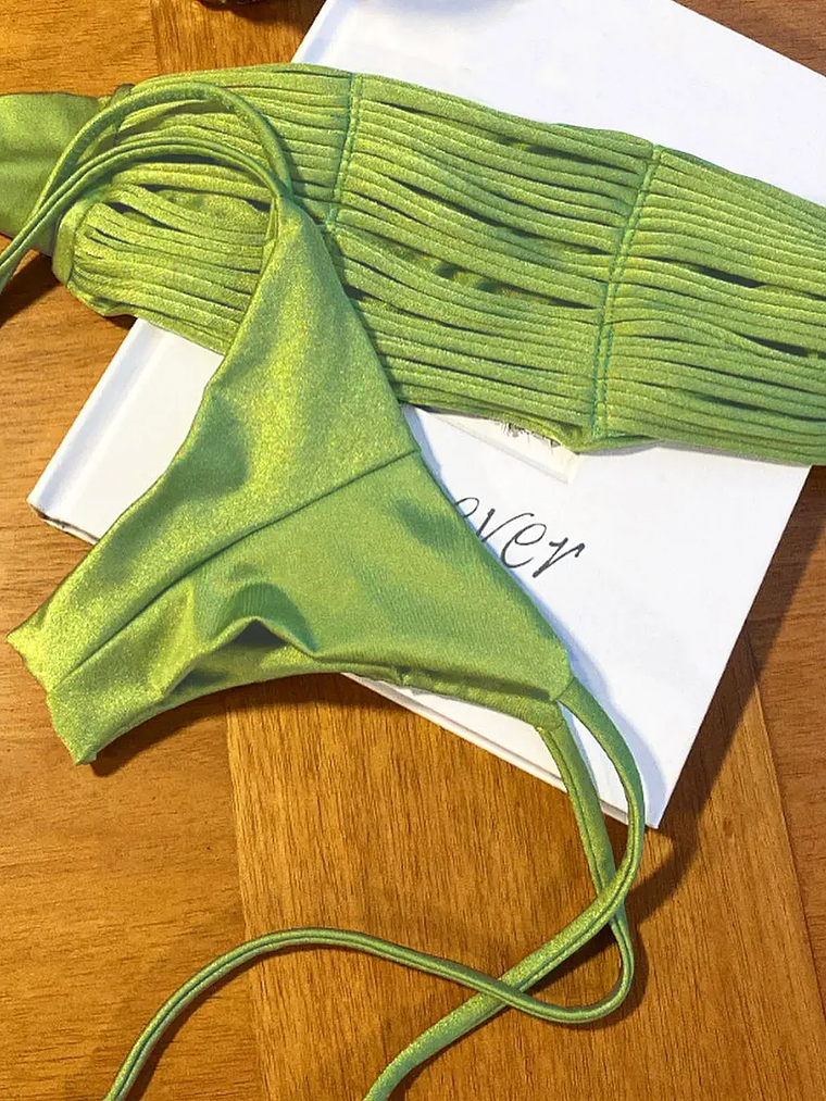 traje de baño femenino variedad 12