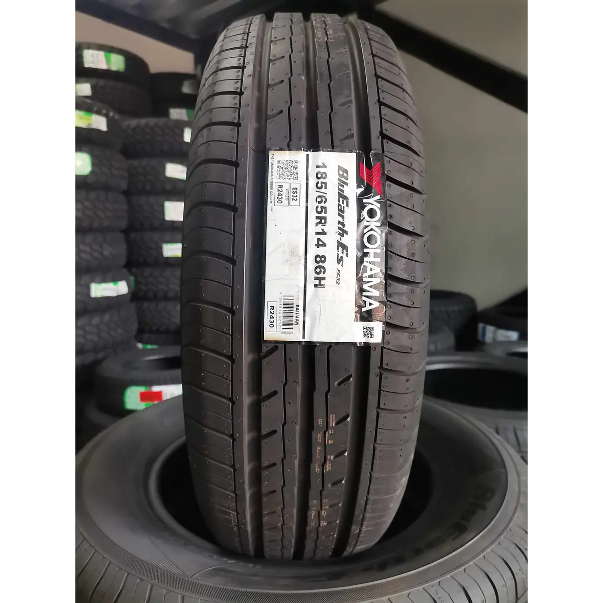 ji-n  YOKOHAMA NEUMATICOS 185/65R14 86H YOKOHAMA BLUEARTH ES32 FL