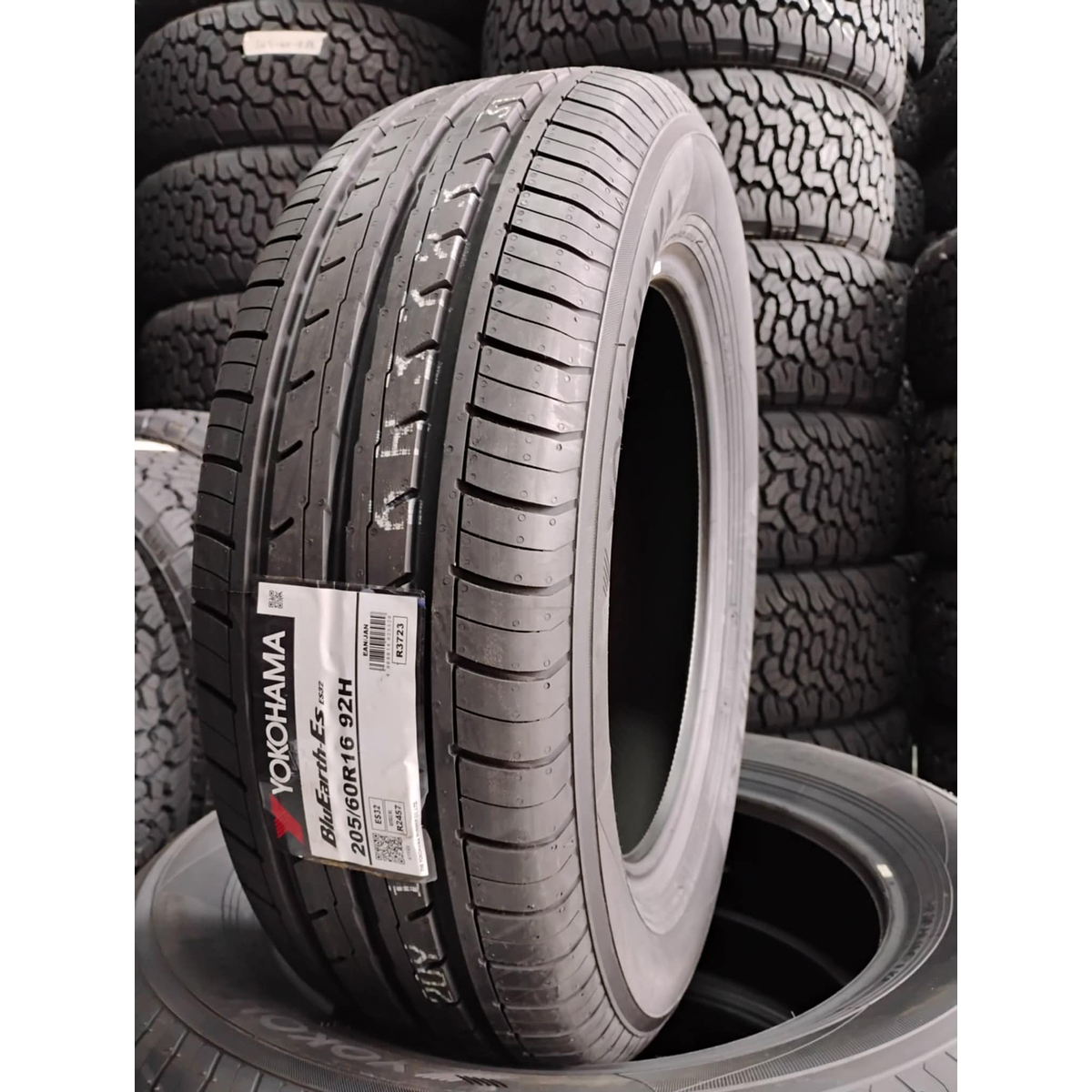 205/60R16 ヨコハマ BluEarth-ES ES32 ,2024 年 Neumático 205/60R16
