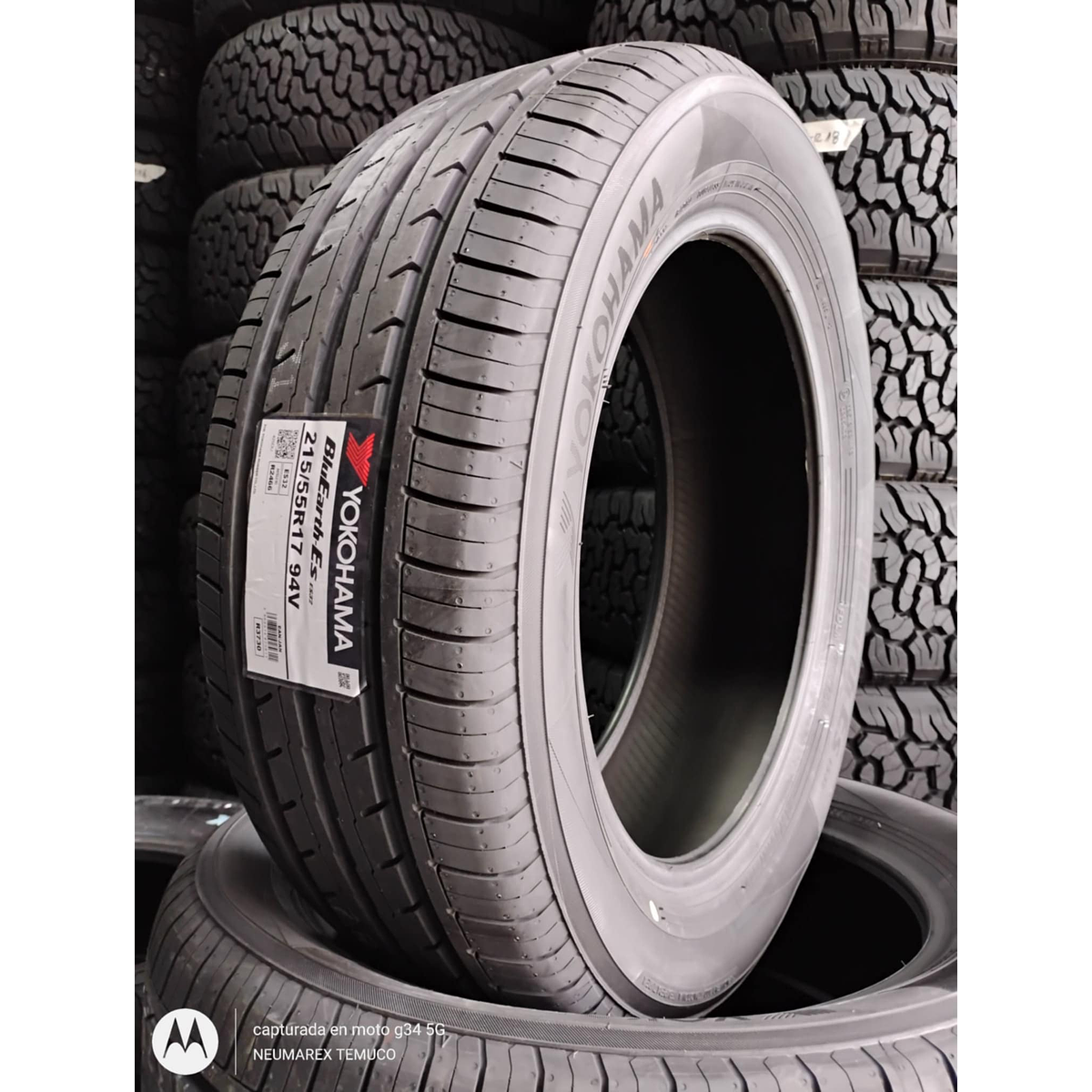 NEUMATICO 215/55R17 94V YOKOHAMA BLUEARTH ES32