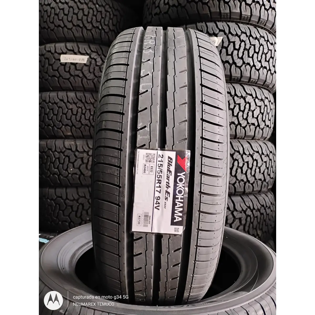 NEUMATICO 215/55R17 94V YOKOHAMA BLUEARTH ES32