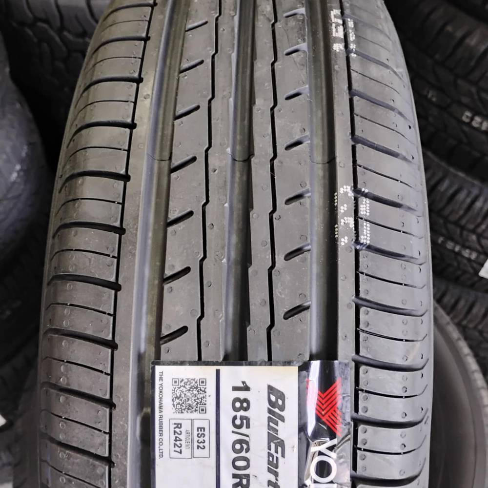 NEUMATICO 185/60R15 84H YOKOHAMA BLUEARTH ES32 