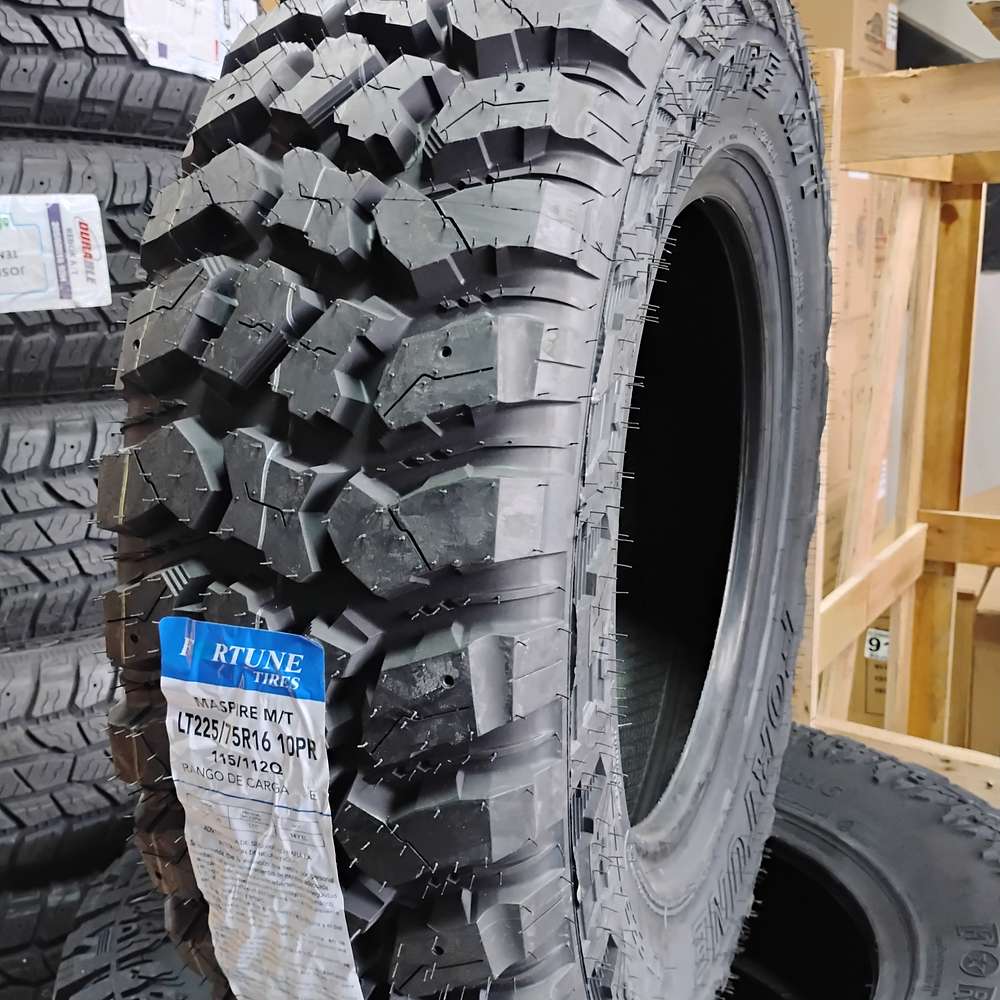 Neumatico 225/75R16 115/112Q Fortune Maspire M/T