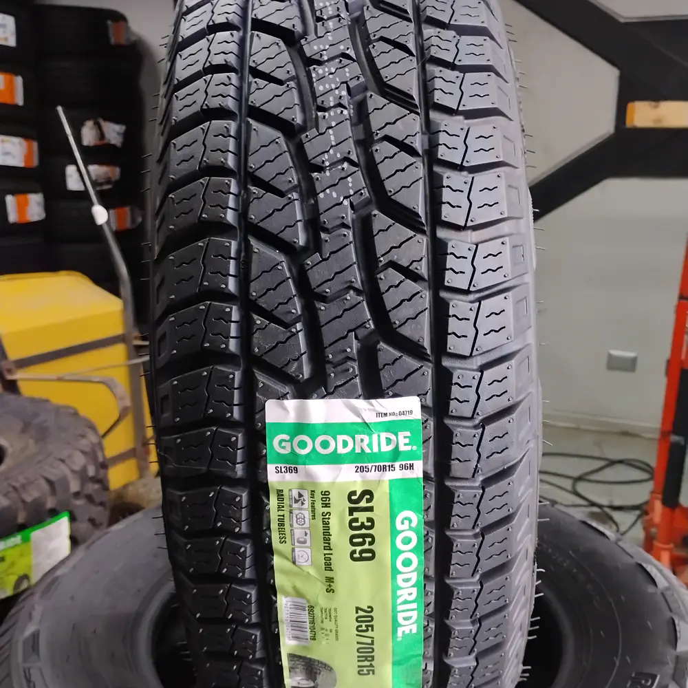 Neumático 205/70R15 Goodride SL369 A/T (96H) All-Terrain