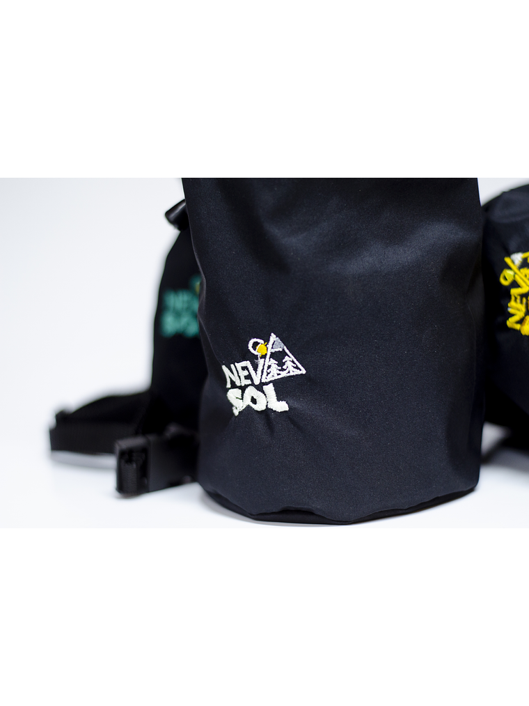 NEW Magnesiero Nevasol Black Repelente al Agua 2