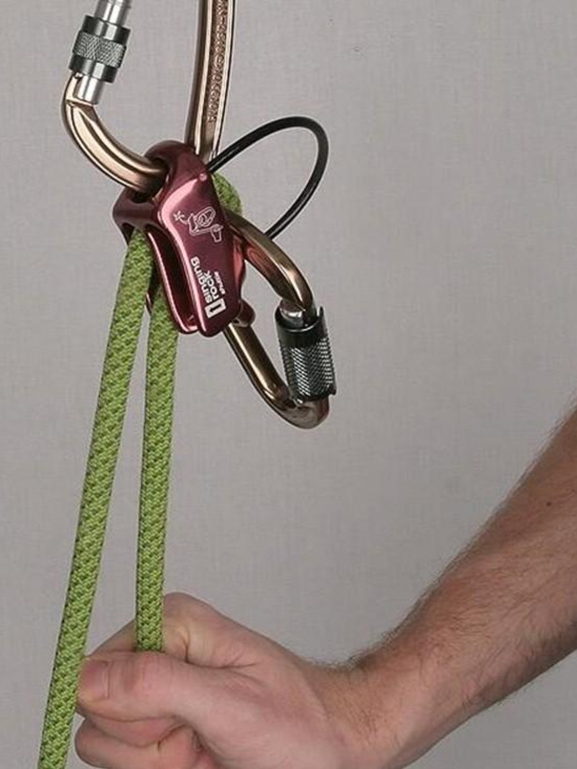 Asegurador Shuttle Singing Rock 6