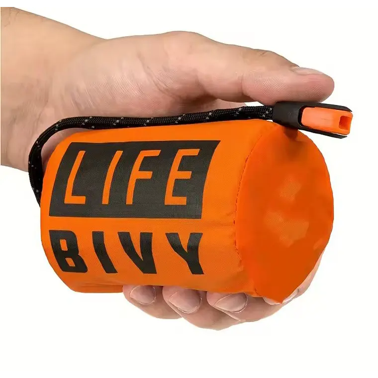 Manta térmica de emergencia con silbato 1