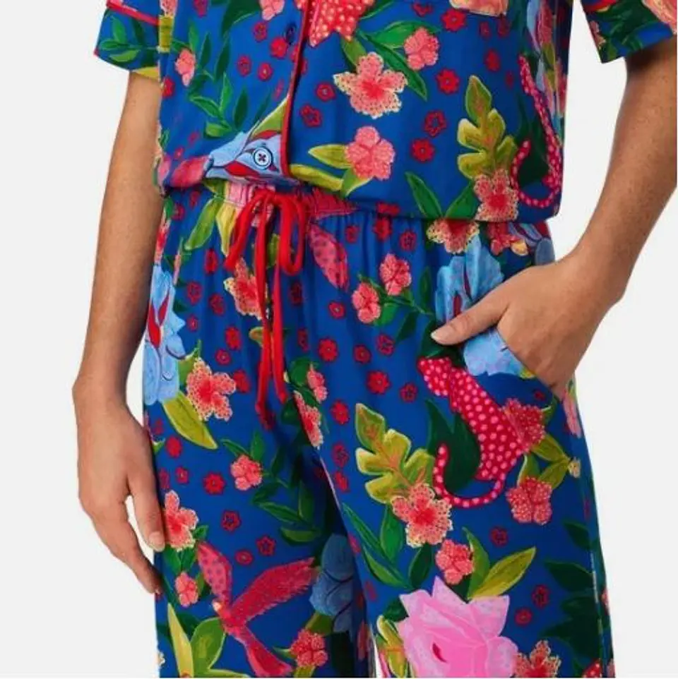 Pijama Room Service 11