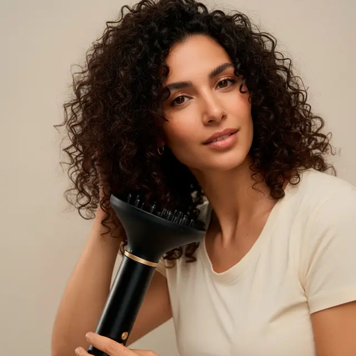 Escova Secadora Iônica Wavify: Modela, Seca e Alisa com Tecnologia Coanda e 7 Acessórios 1