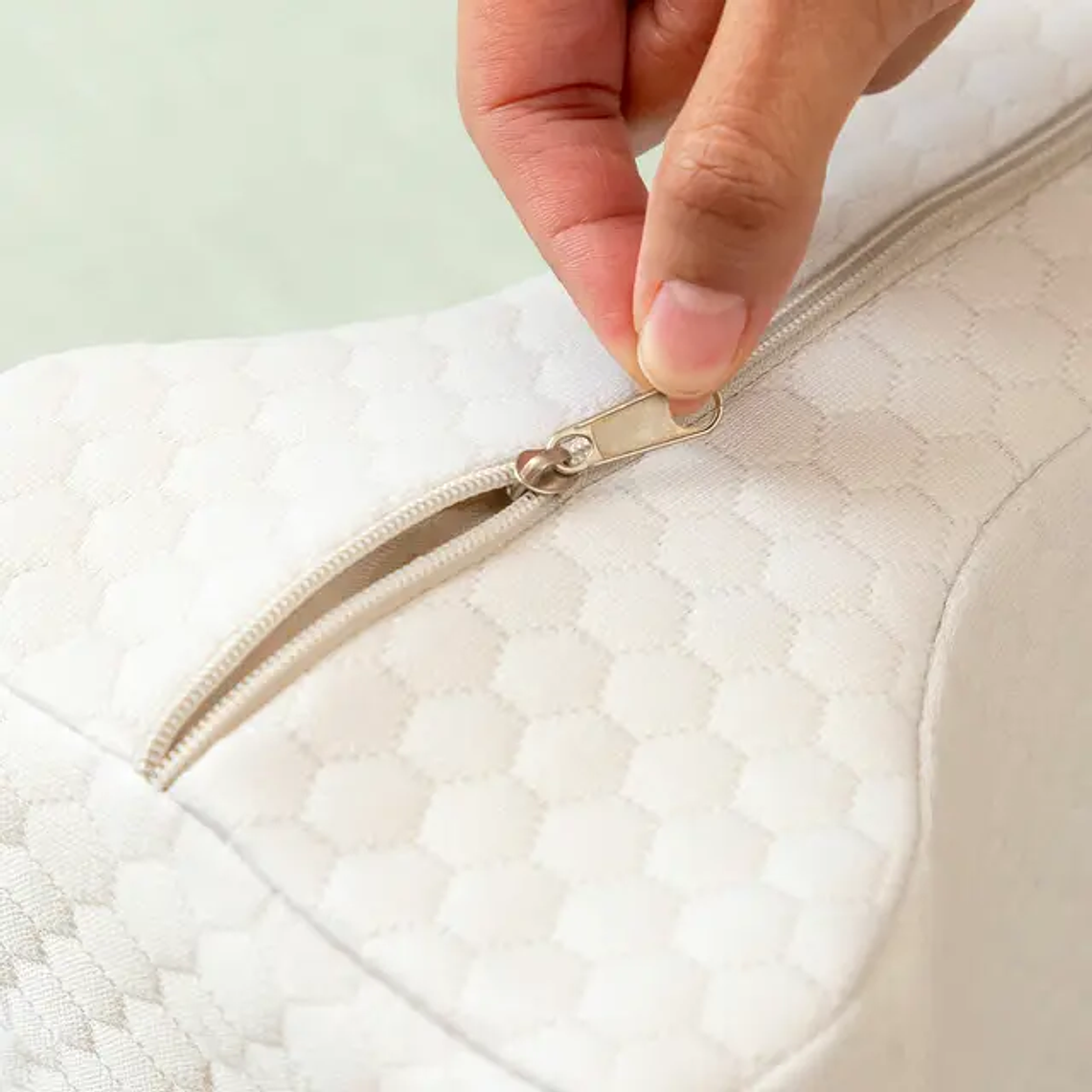 Almofada Ergonómica para Pernas e Joelhos com Espuma de Memória - Design Borboleta e Fita Ajustável 9