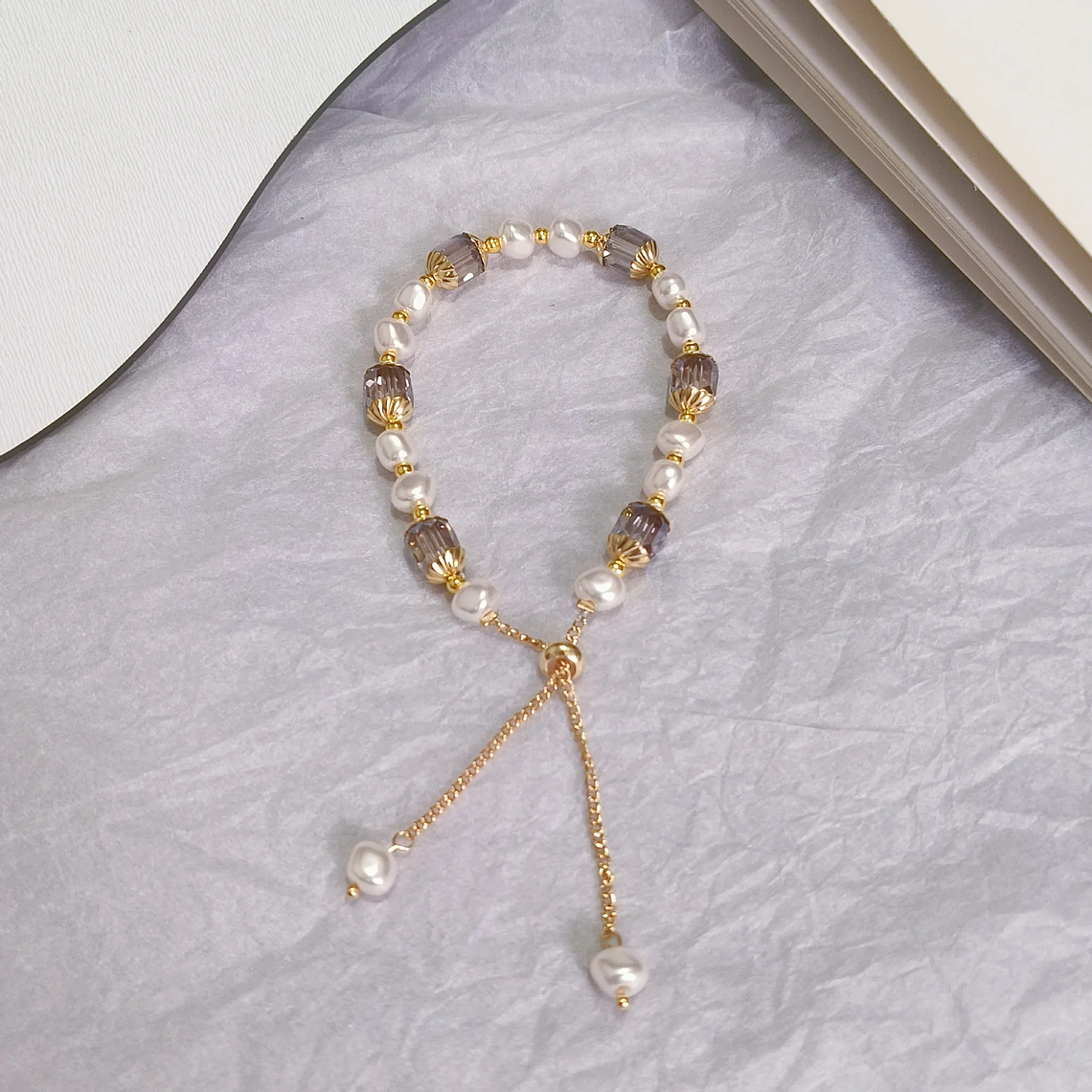 Vintage Purple Pearl Bracelet with Crystals | Adjustable and Elegant | Women's Gift for Everyday Wear | NEULRY 3