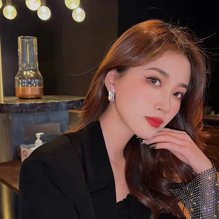 Brincos Elegantes de Zircônia para Casamento e Festa | Presente Premium para Mulheres | Design Clássico e Brilhante 4