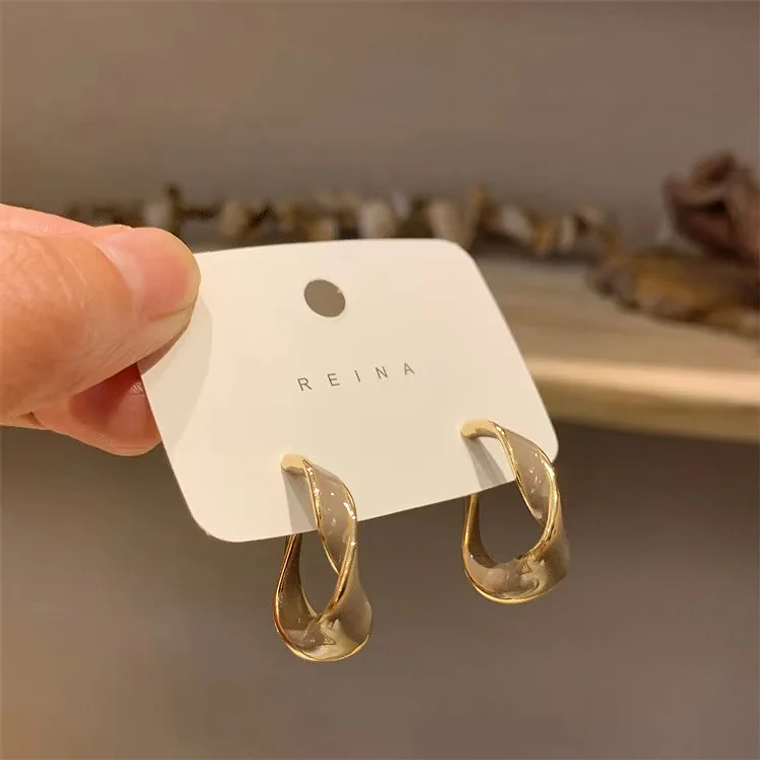 Brincos Cruz Bicolor Vintage Francês | Design Elegante e Único | Para Festa e Presente | Atacado 29