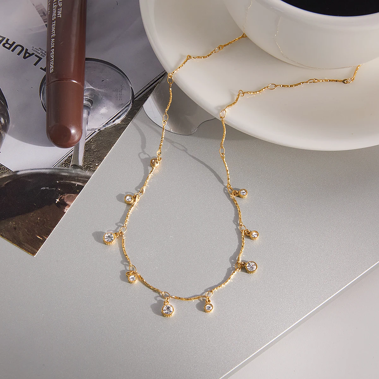 Colar Camadas Corrente Martelada com Zircônia Branca | Colar Feminino em Aço Inoxidável Banhado a Ouro 18K PVD - Presente Elegante 5