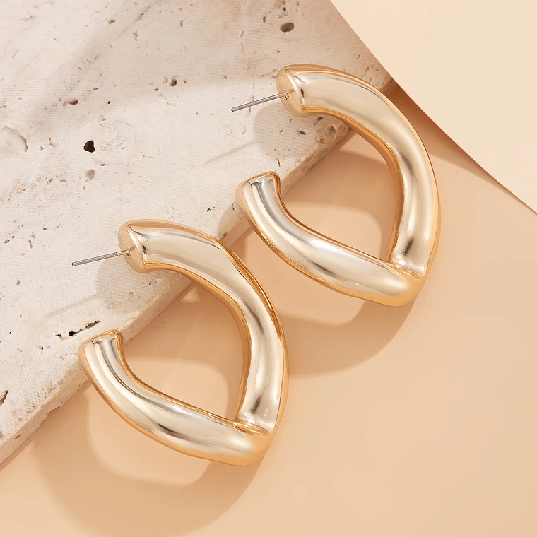 Brincos Argola Grossos em Forma de C | Acrílico Vintage, Cor Dourada | Acessório Y2K e Punk para Mulheres 6