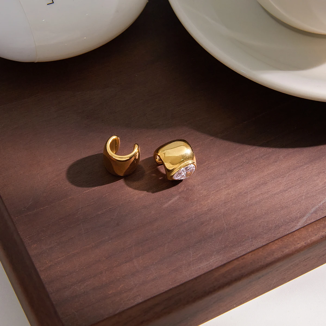 Brincos de Arco Gota com Zircônia Brilhante | Brincos Femininos em Aço Inoxidável Banhado a Ouro 18K PVD - Presente Elegante 3