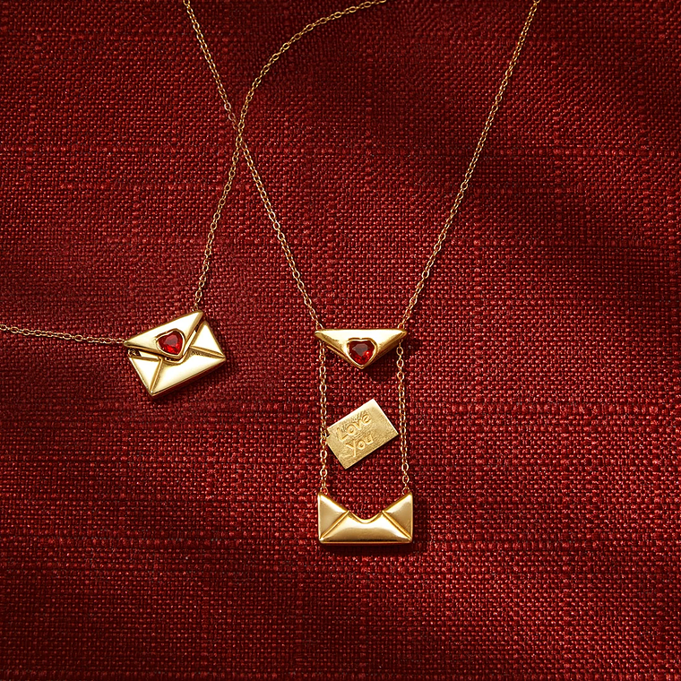 Colar Pingente Envelope que Abre com Coração Vermelho | Colar Feminino com Inscrição 