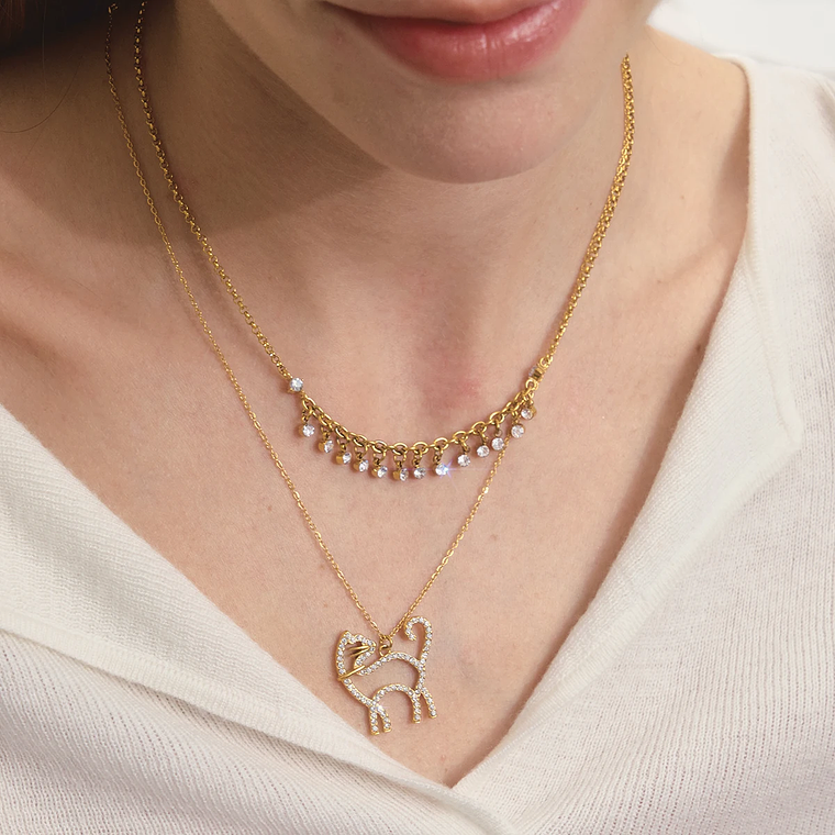 Colar Pingente Gato Linear Vazado com Strass Branco | Colar Feminino Banhado a Ouro 18K PVD com Corrente O-Chain 1
