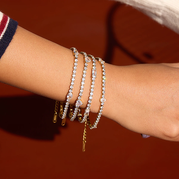 Pulseira Tennis Coração Gota d'Água Branca | Zircónia, Banho a Ouro 18K | Pulseira Clássica e Elegante para Mulheres 2