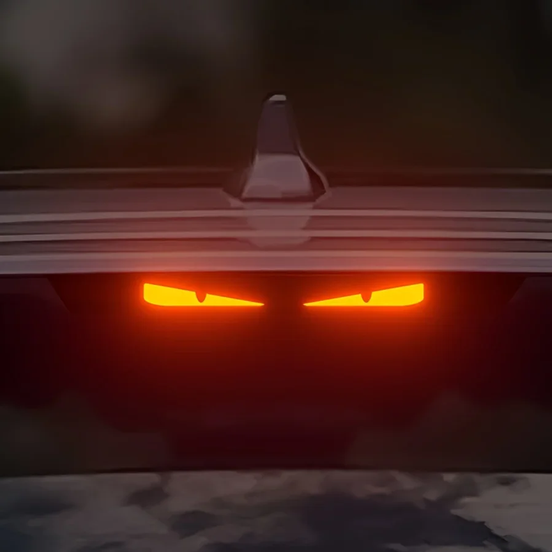 Autocolante Olhos de Monstro para Luzes Traseiras Carro | Projeção Noturna, Padrão Fibra de Carbono 4