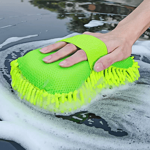 MicroWash Glove: A Luva de Microfibra para Lavagem Automóvel sem Riscos