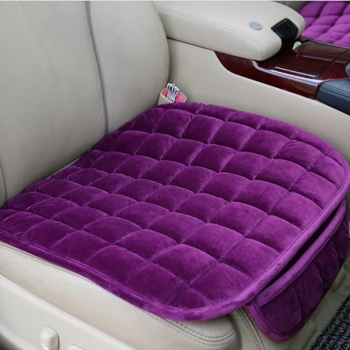4Seasons Comfort: O Forro Universal para Bancos de Carro em Peluche e Espuma Viscoelástica 9