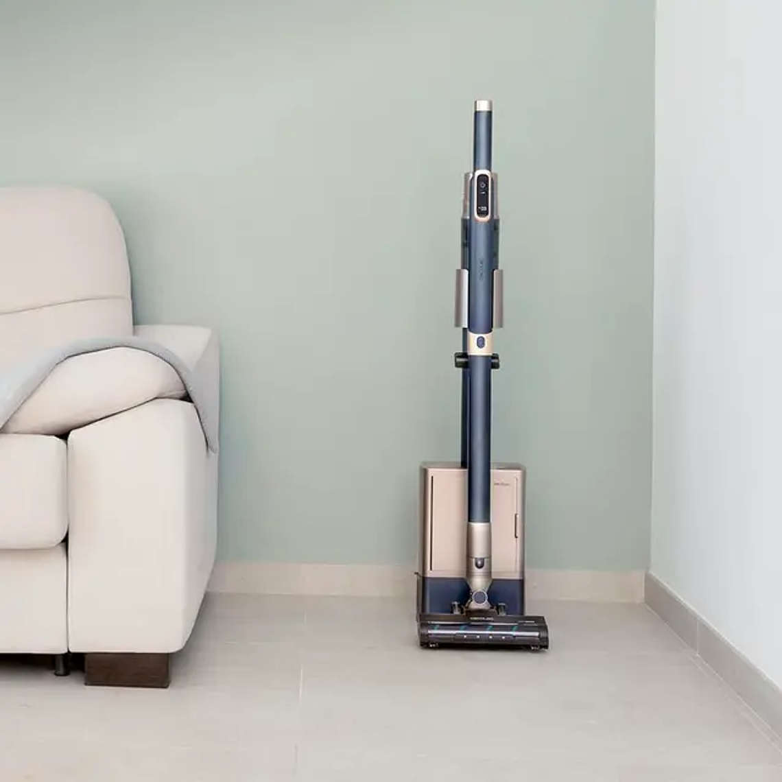 Cecotec 3000 Station Upright Vacuum Cleaner | Base with Automatic Charging & Emptying | 40 Min Autonomy 4