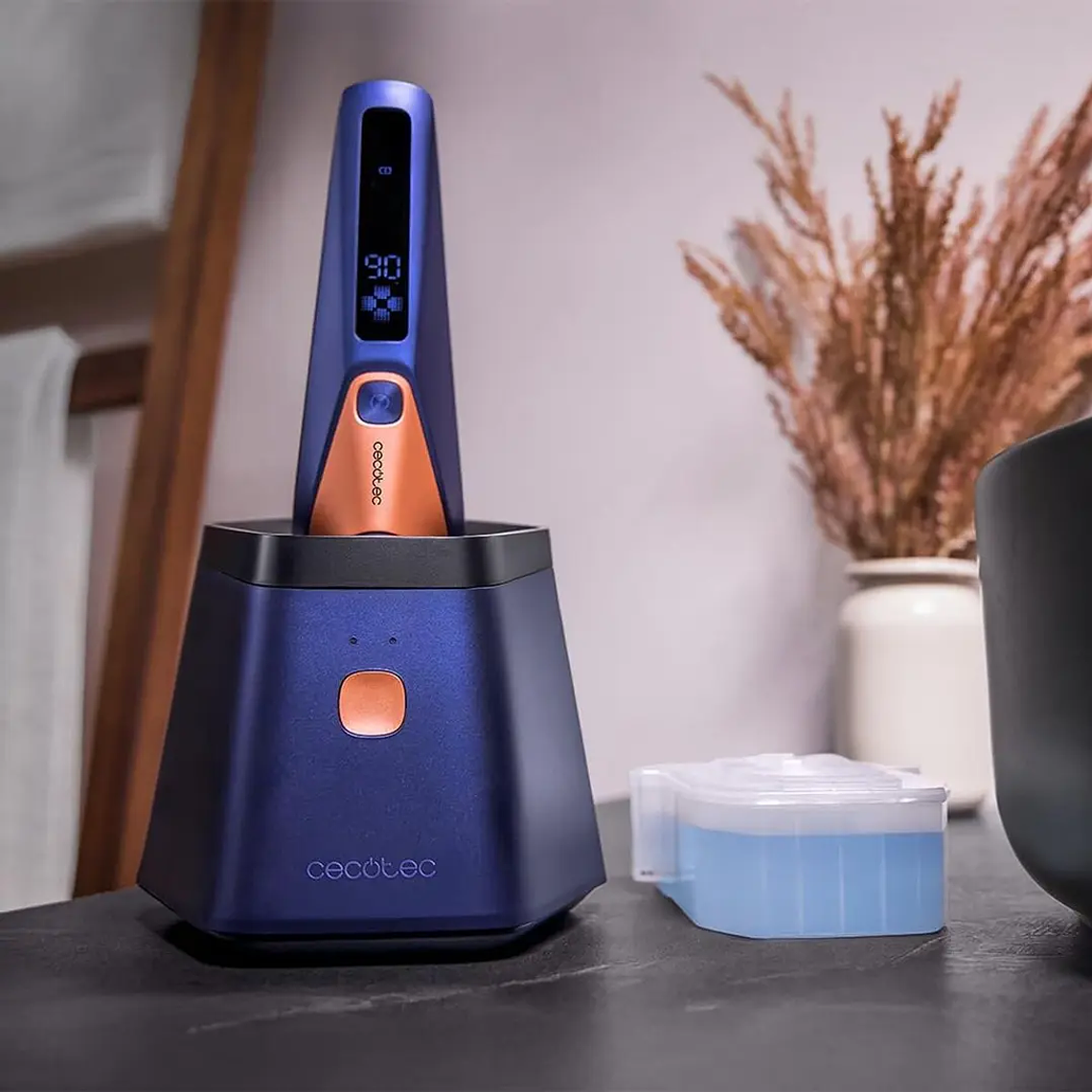 Máquina de Barbear Elétrica Cecotec Saphire Pro Titânio | Base Autolimpeza IPX7 | 3 Velocidades & 90 Min 5