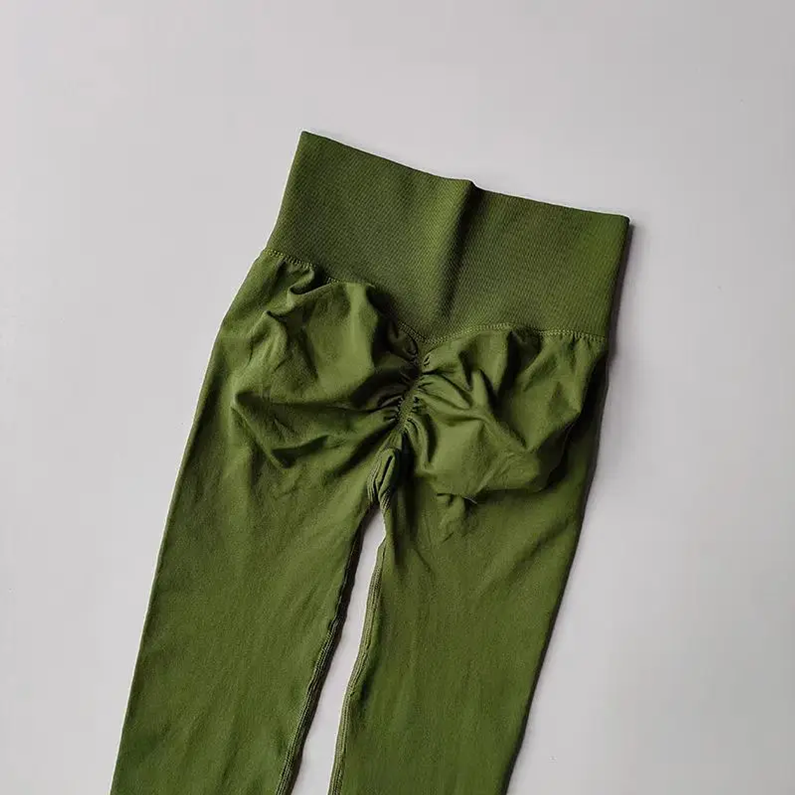 Women's Yoga Leggings - High Waist, Invisible Seams, Hip Lifting, Nylon/Spandex, Elastic 30