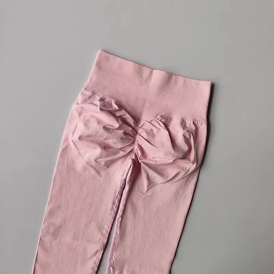 Women's Yoga Leggings - High Waist, Invisible Seams, Hip Lifting, Nylon/Spandex, Elastic 31