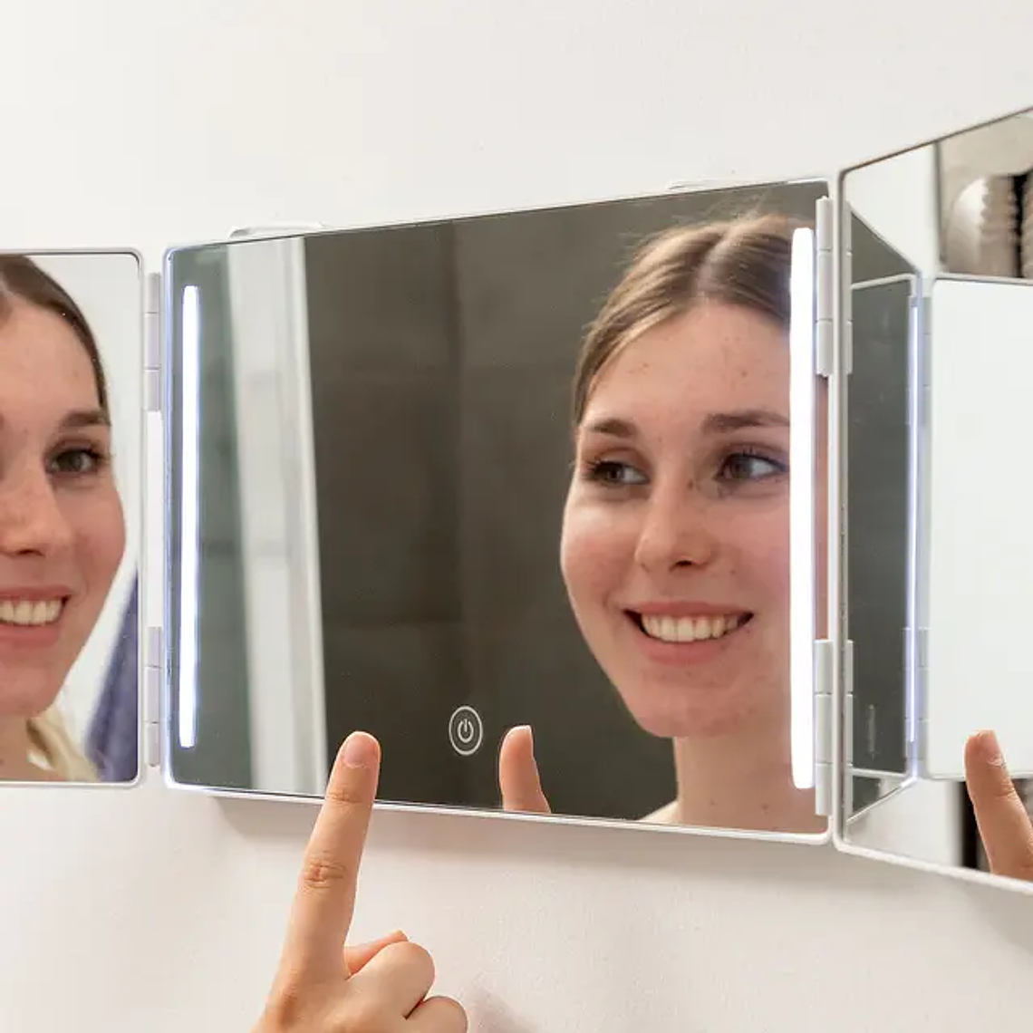 Espelho de Maquilhagem LED com Visão 360º - SelfKut, Recarregável e Dobrável | InnovaGoods 3