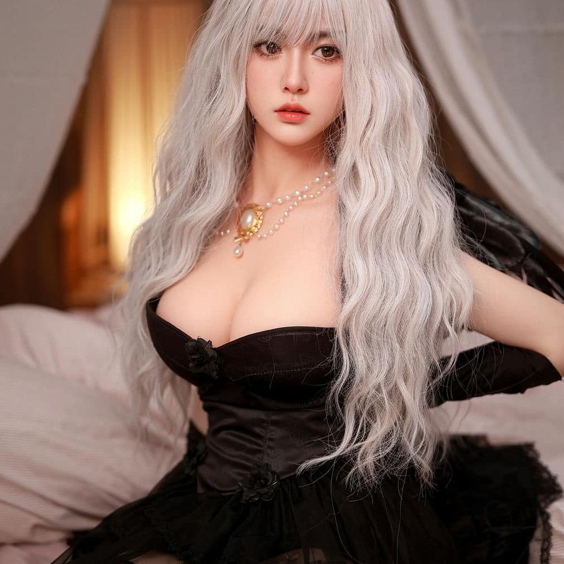 Life-size Anime Sex Doll Sarah Lolita | Medical Grade TPE and Articulated Skeleton 9