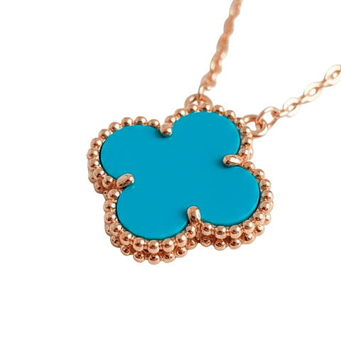 Cadena Colgante Van Cleef & Arpels de Cuarzo Celeste con Forma de Trebol