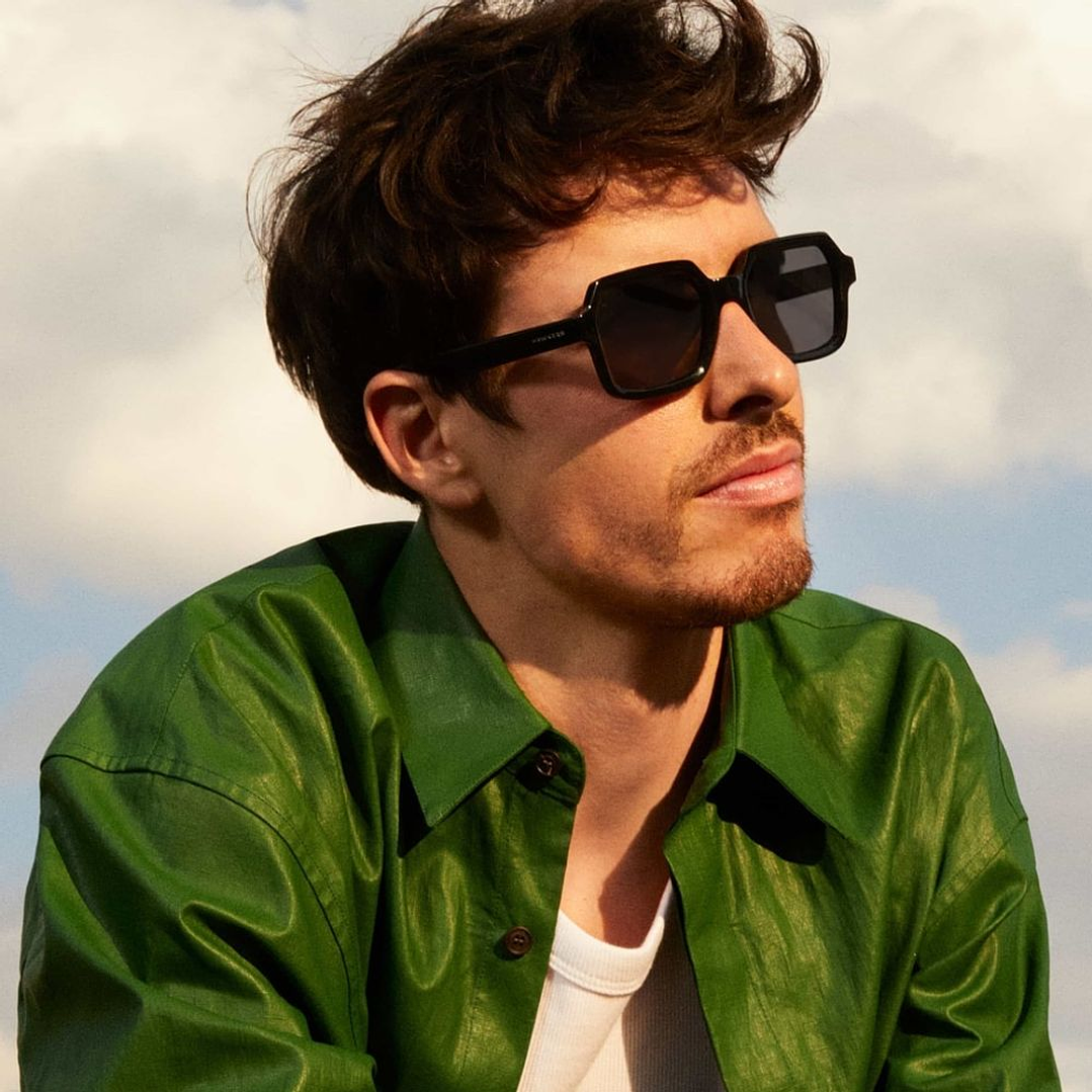 Gafas de Sol Hawkers Modelo Minimal Max - Alex Marquez con Marco Negro y Lunas Negras - 52mm 8