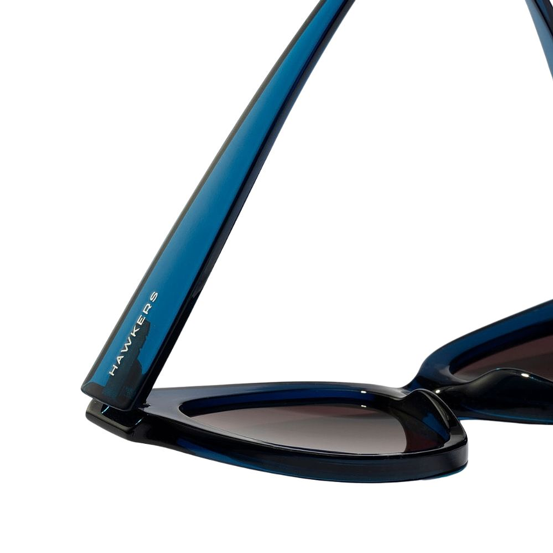 Gafas de Sol Hawkers Audrey con Marco Azul Transparente y Lunas Moradas - 52 mm 5