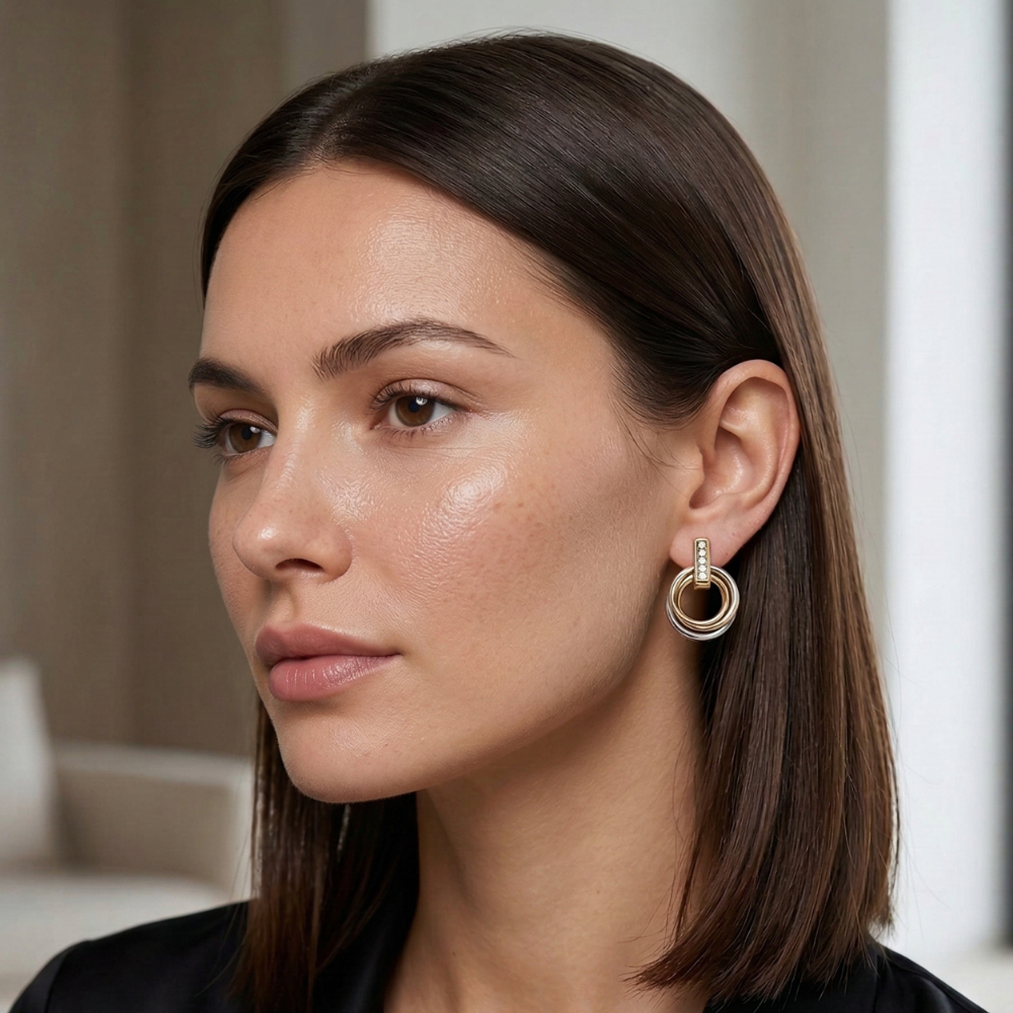 Aretes Abstractos Bicolor Dorado y Plateado Elegancia Moderna 5