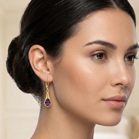 Set de Aretes Elegantes Brillo Eterno x4 en Color Dorado Diseño Clásico y Sofisticado