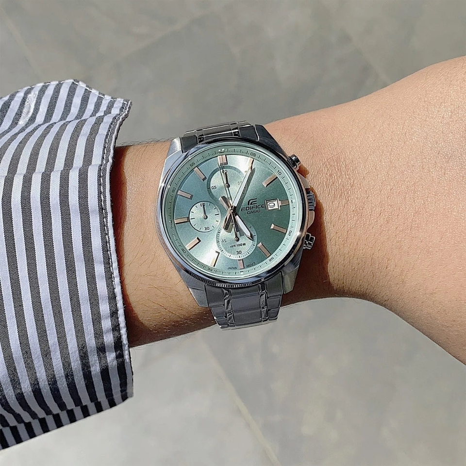 Reloj Análogo Casio Edifice EFV-610DE-3AUDF con Cronógrafo en Acero Inoxidable Verde Oliva 5